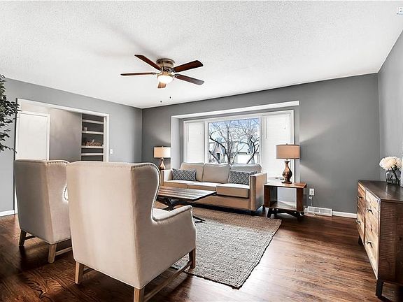 4th image of 12849 Pembroke Cir