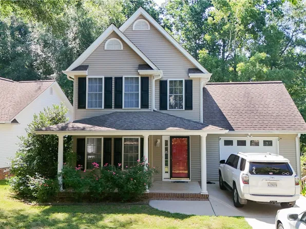110 Grand Oak Cir, Pendleton, SC 29670