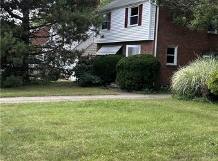 4847 Farnhurst Rd, Lyndhurst, OH 44124