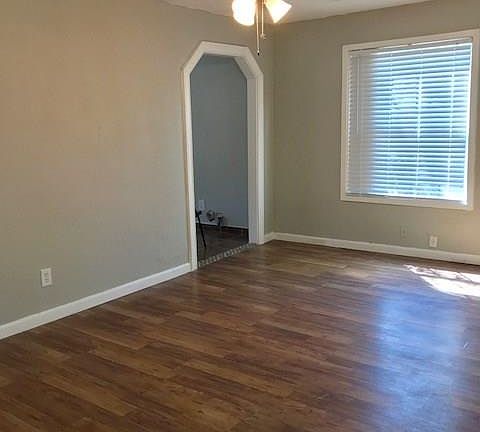 4th image of 3620 Avenue N
