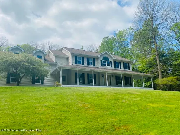 9 Stone St, Harveys Lake, PA 18618