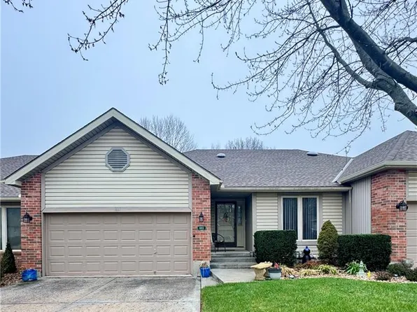 1011 NE 75th St, Gladstone, MO 64118