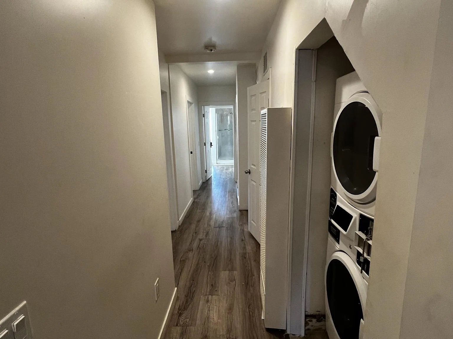 3 bed, 1000 sqft, $3,600 — Photo 3