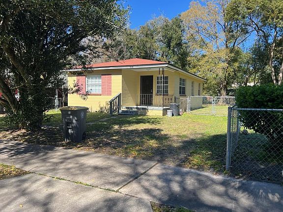 3rd image of 1851 W 11th St