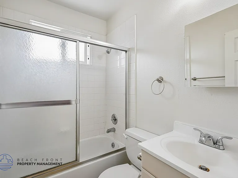 2840-2850 S. Sepulveda Blvd. — Photo 9