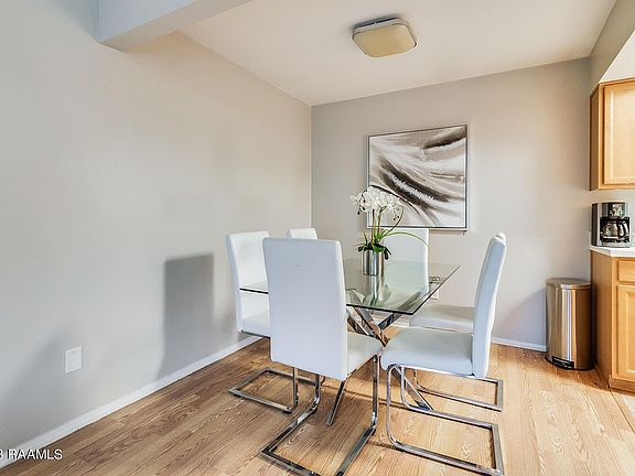 3rd image of 101 Wilbourn Blvd APT 305
