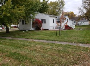 330 W 4th St, Glidden, IA 51443