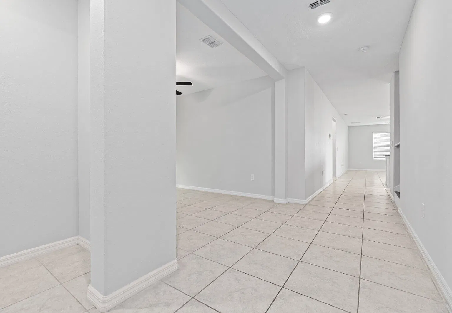 6 bed, 3.0 bath, 3362 sqft, $3,100 — Photo 3