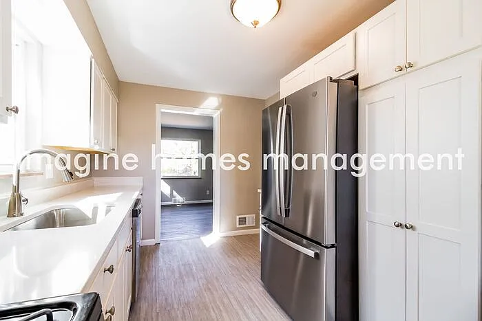 2266 Leelanau Ave — Photo 6