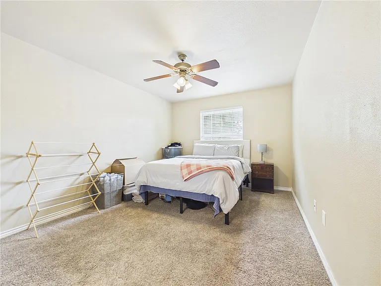 2348 Autumn Chase Loop #D — Photo 8
