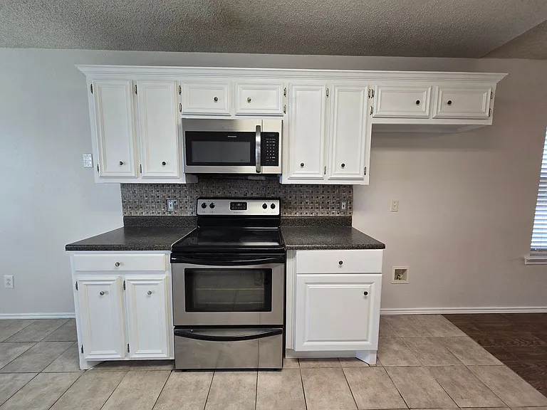 401 Justice Ave — Photo 7
