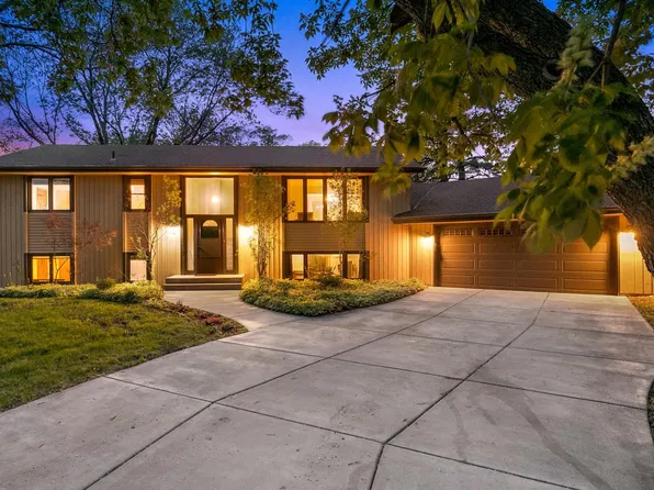 1673 Bellows St, West Saint Paul, MN 55118