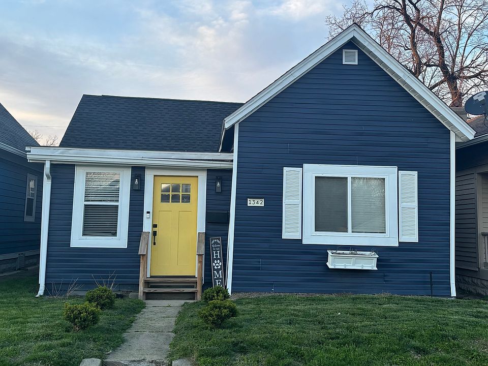 1st image of 1342 E Minnesota St