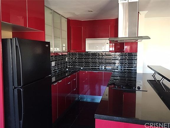 3rd image of 5349 Newcastle Ave APT 44