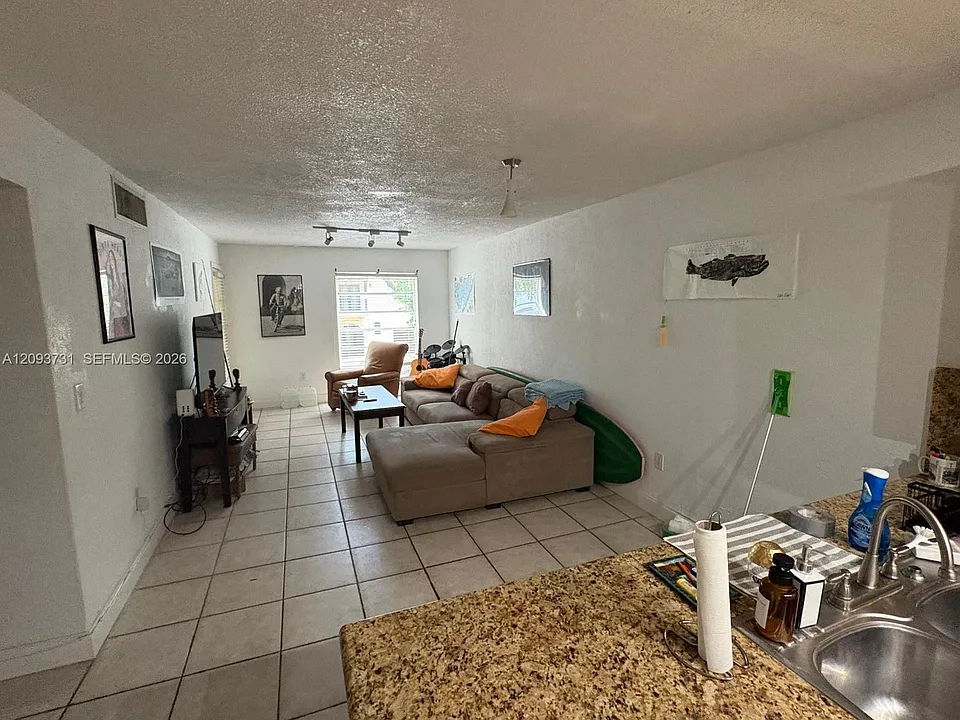 1650 S Le Jeune Rd #104