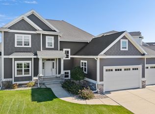 2618 Smoky Trl, Fitchburg, WI 53711