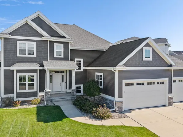 2618 Smoky Trl, Fitchburg, WI 53711