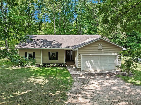 3rd image of 11482 Schultz Dr