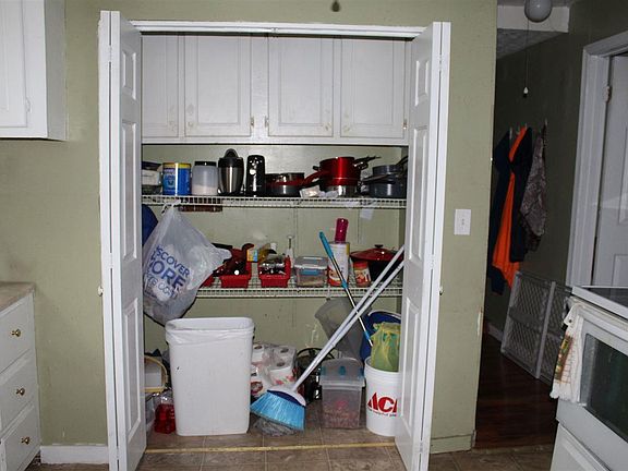 5th image of 5422 Bland Ln