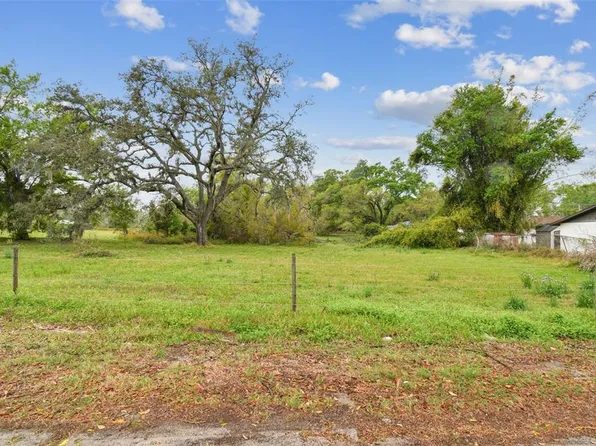 S Taylor Rd, Seffner, FL 33584