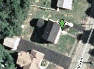27 Cheryl Ln, Waltham, MA 02451