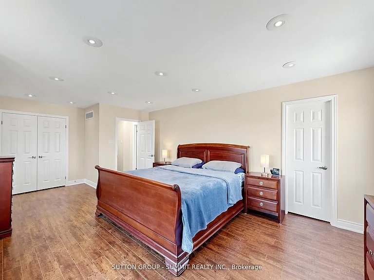 3485 Cawthra Rd — Photo 22