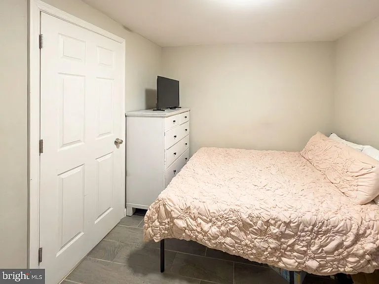 1724 N Bouvier St #A — Photo 16