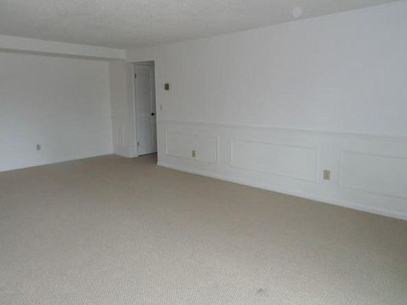 4th image of 22091 River Oaks Dr APT C-11