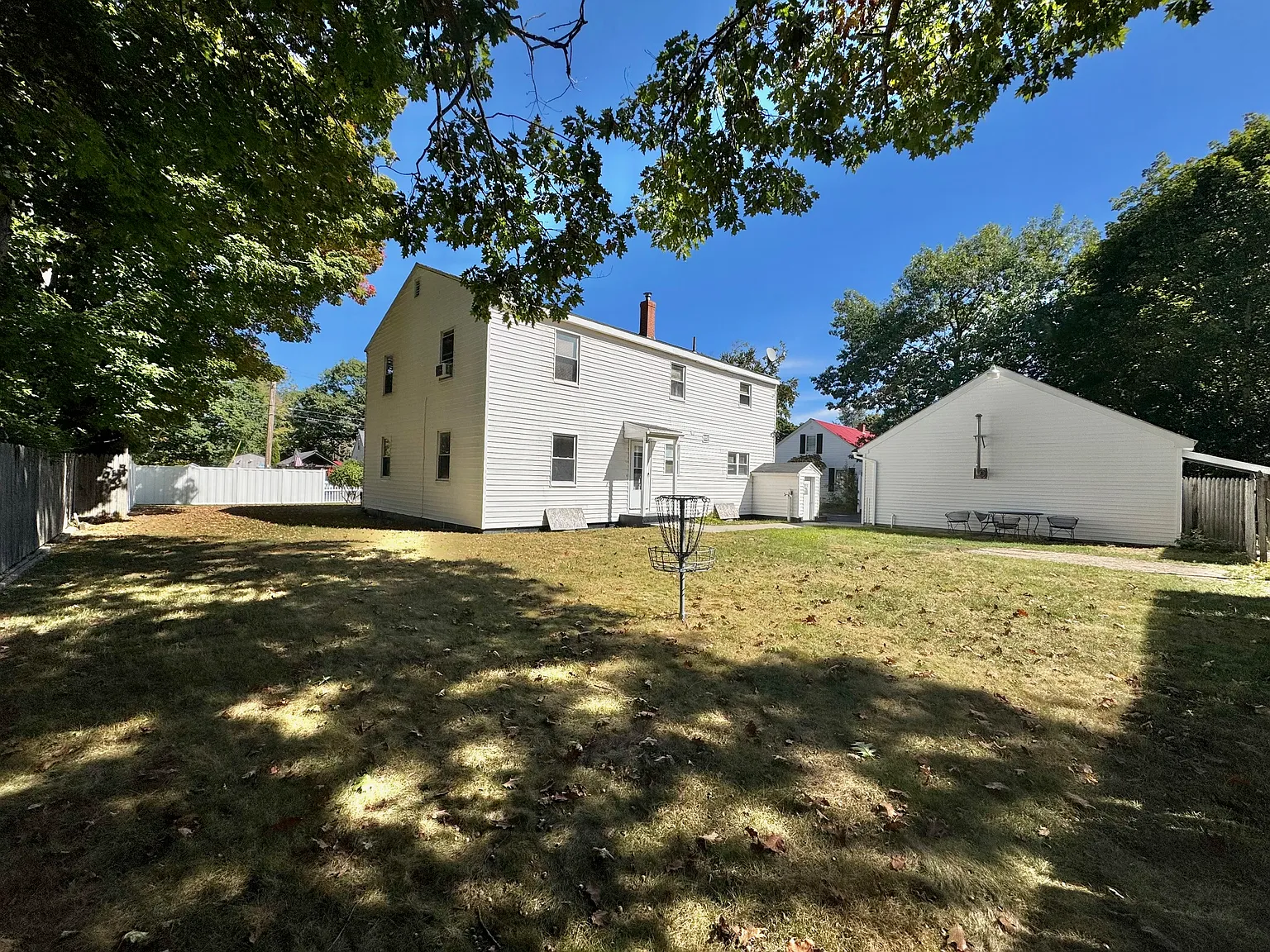 2 bed, 1250 sqft, $2,300 — Photo 3