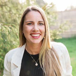 Breona Enbom
