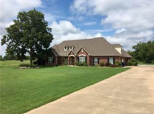 6455 E 490th Rd, Claremore, OK 74019