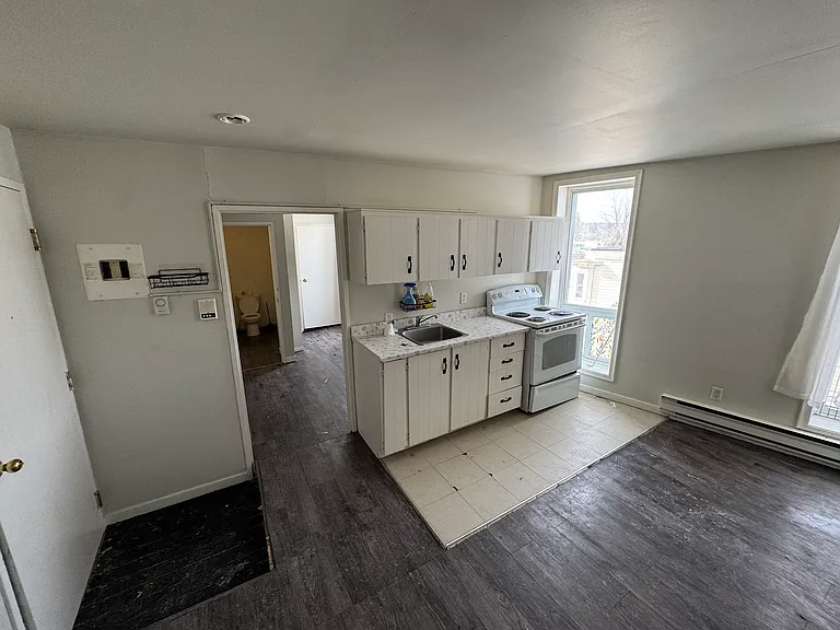 1 Prince Edward St #308 — Photo 9