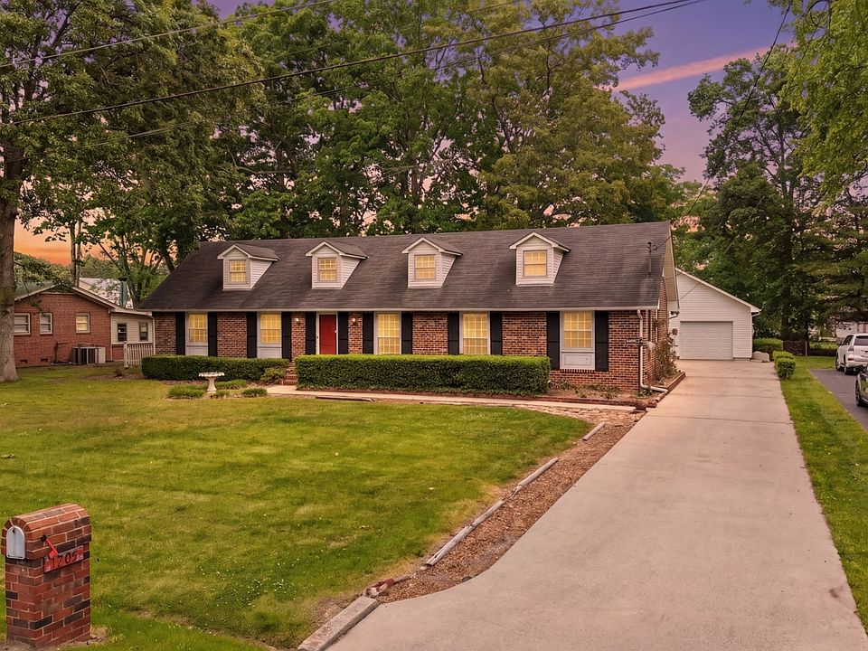 1st image of 1205 Woodcrest Dr