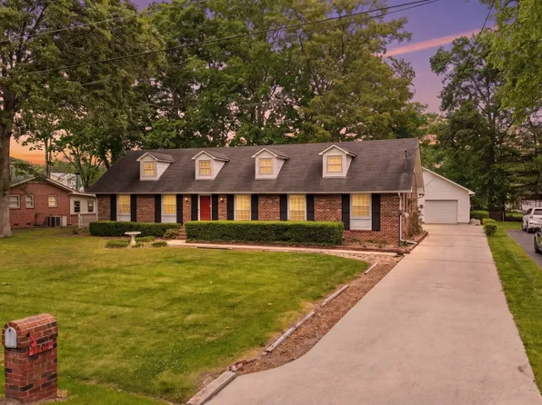 1205 Woodcrest Dr, Manchester, TN 37355