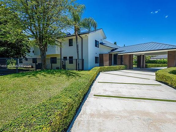 3rd image of 10506 SW 89th Pl #10506