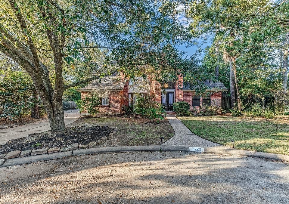1st image of 3223 Plaza Pines Dr
