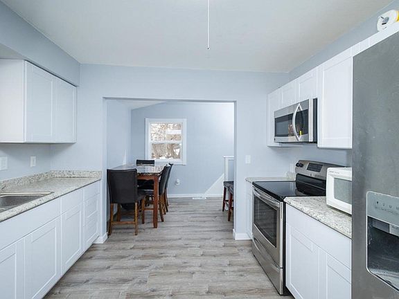 3rd image of 3731 Quincy St NE