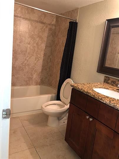 1st image of 12980 Vista Isles Dr