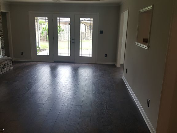 4th image of 1520 Covey Ln