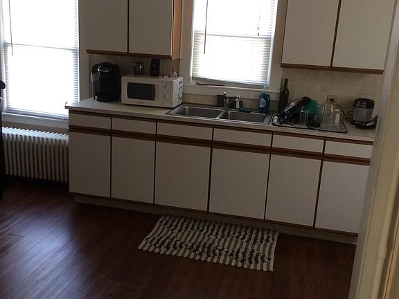 Kitchen other side