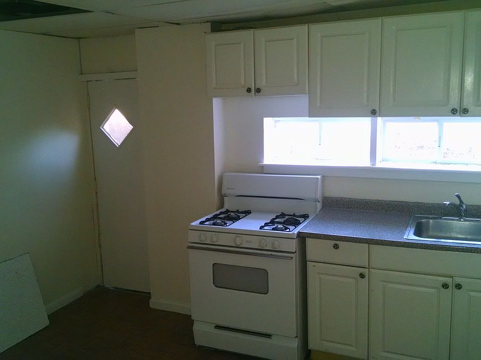 1st image of 1832 E Thayer St