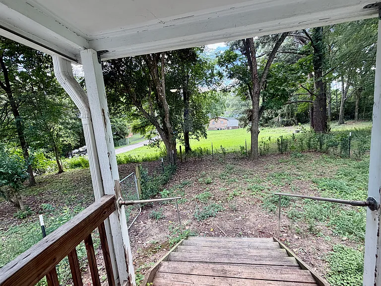 535 Pearl St — Photo 18