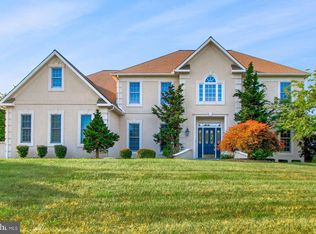 825 Rosewood Ln, York, PA 17403
