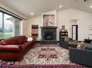 54 Pioneer Crossing Blvd, Manhattan, MT 59741