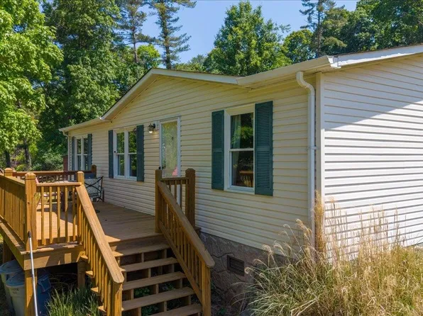 1353 Green Valley Rd, Eggleston, VA 24086