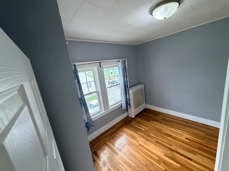 1028 N Shore Rd #2 — Photo 3