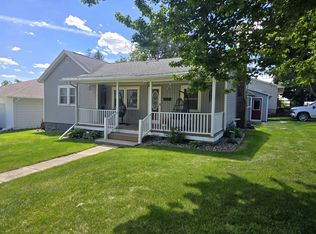 117 State St, West Union, IA 52175