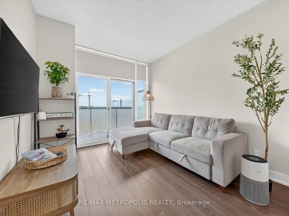7 Kenaston Gdns Unit 619, Toronto, ON M2K 0B9