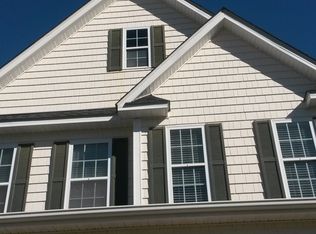 1713 Ivory Gull Dr, Morehead City, NC 28557