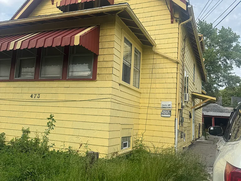 473 Olympic Ave #2 — Photo 9